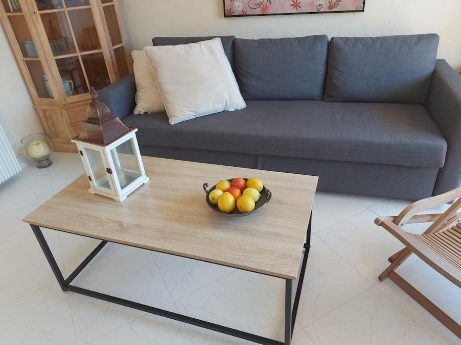 Estupendo Apartamento En Primera Linea De Playa Y Con Vistas Al Mar Denia Εξωτερικό φωτογραφία