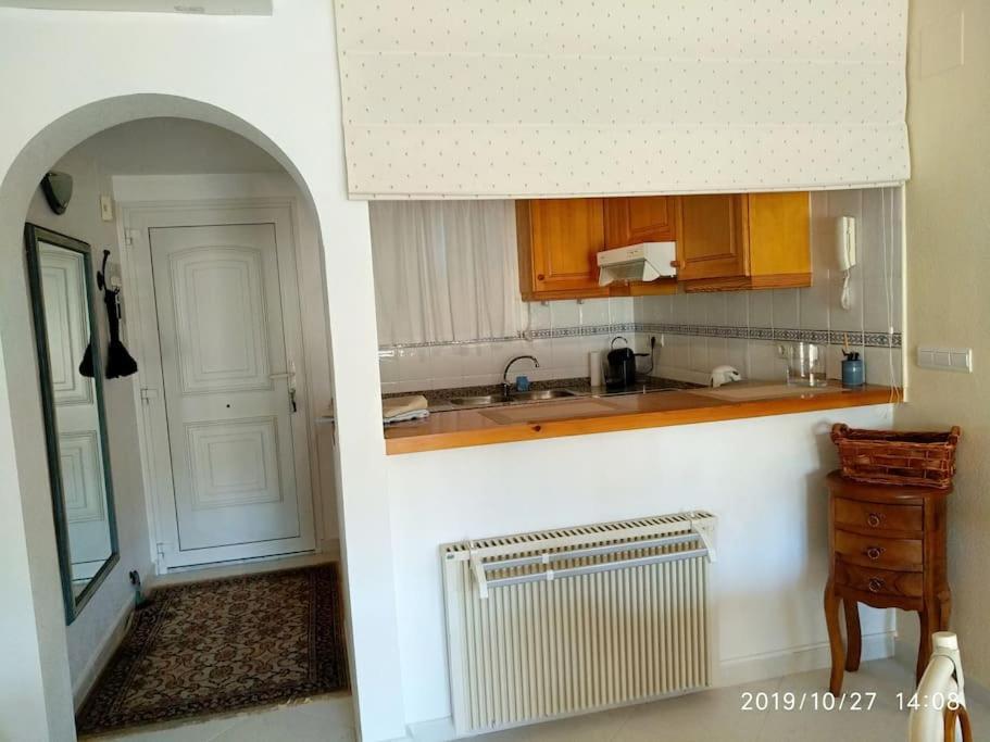Estupendo Apartamento En Primera Linea De Playa Y Con Vistas Al Mar Denia Εξωτερικό φωτογραφία